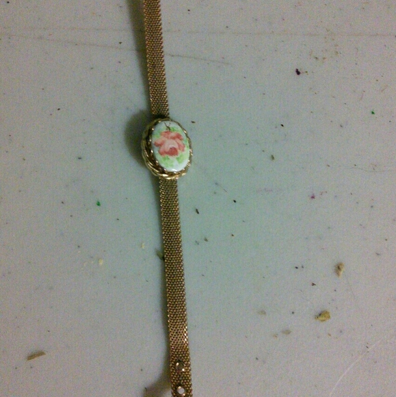 Bracelets - Picture 8 of 10